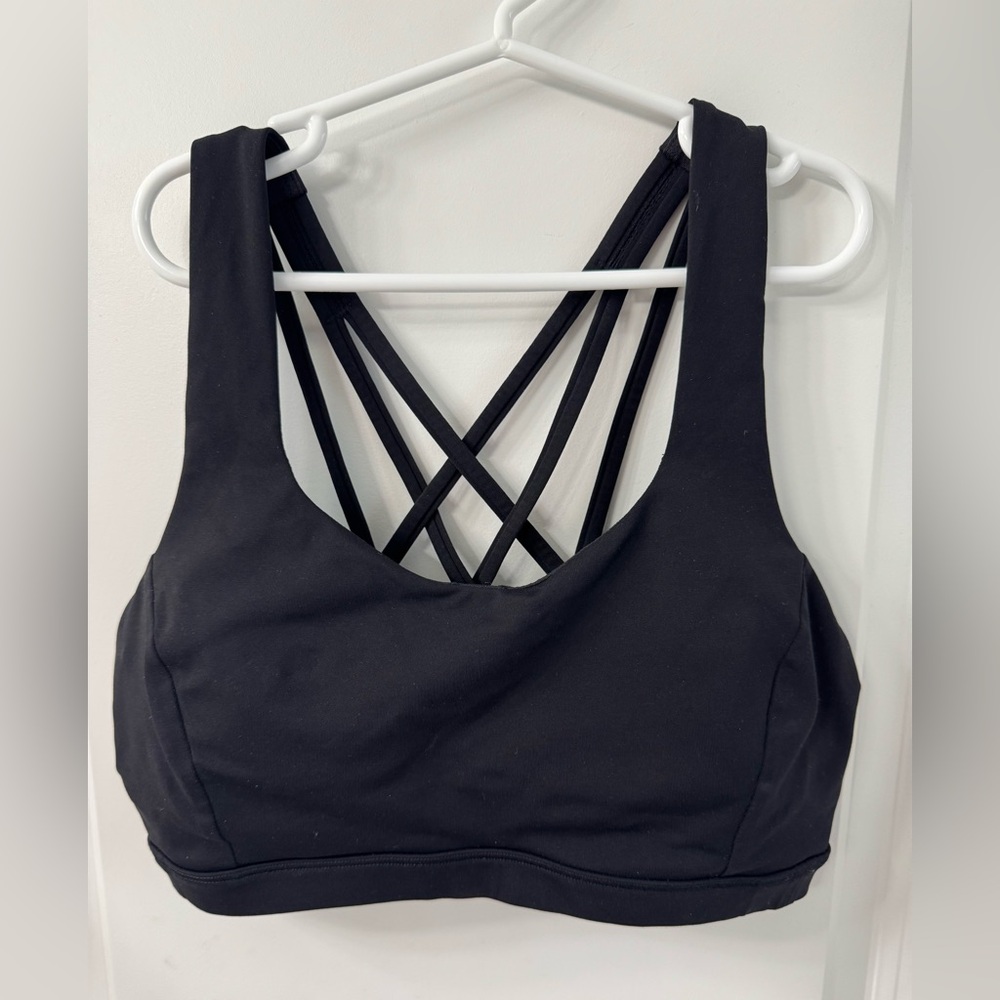 Lulu lemon strapping black bra size 6
